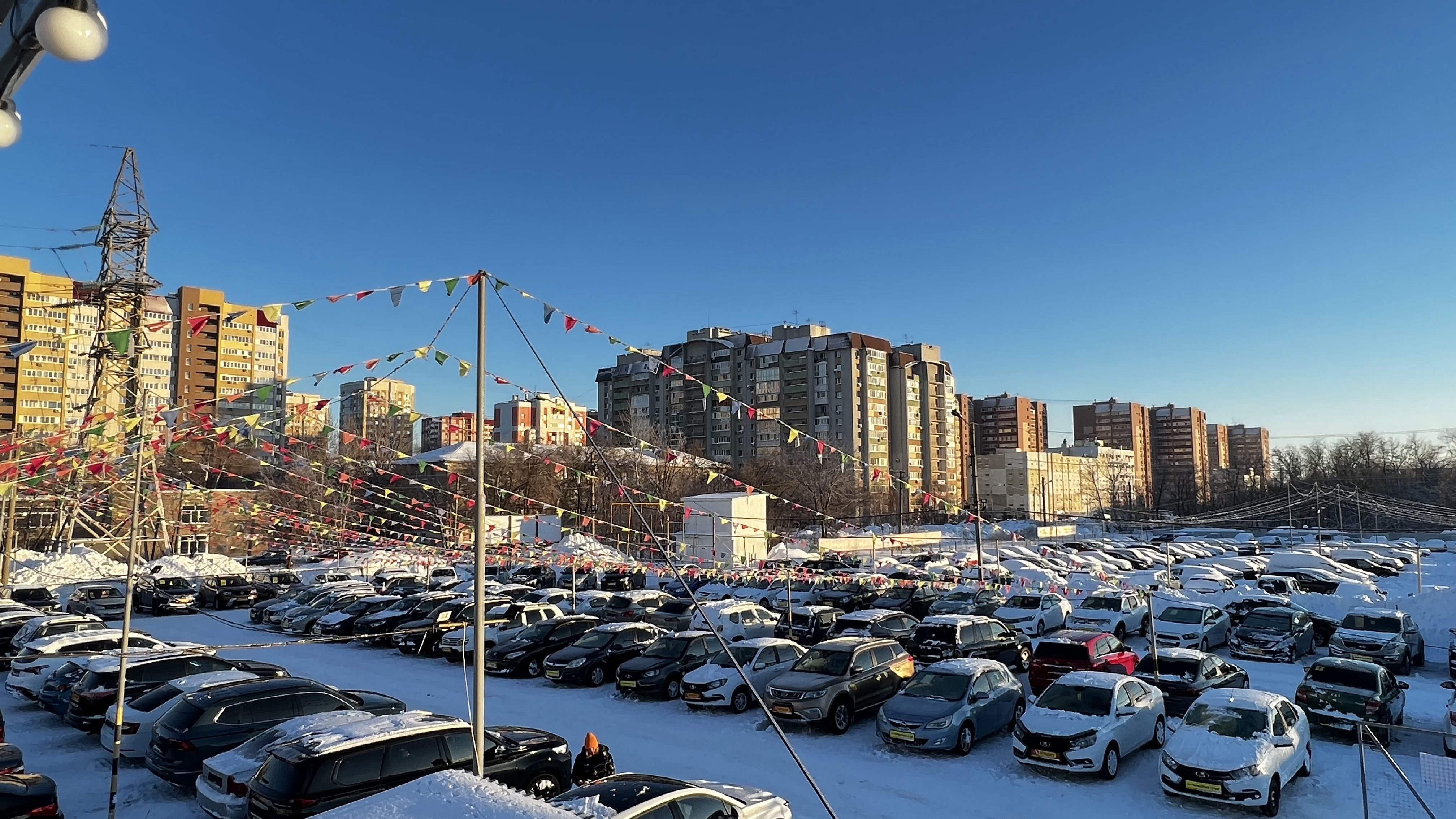Купить б/у Hyundai Santa Fe, 2016 год, 240 л.с. в России